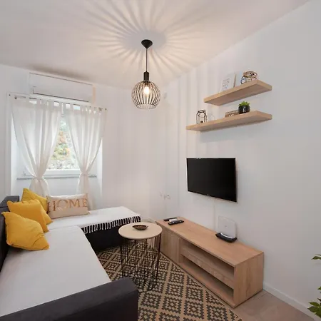 Apartment Apartman Banska Vrata